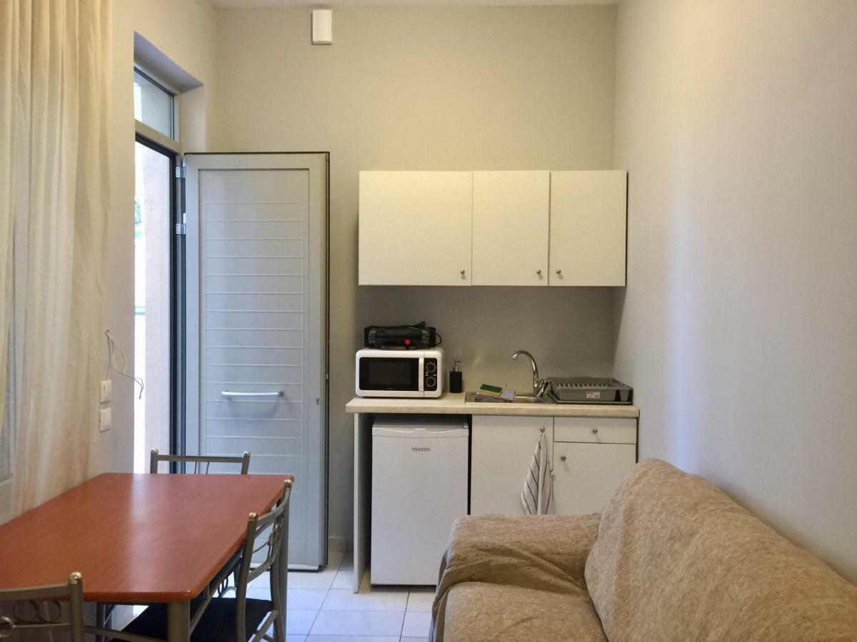 Holodek Apartments Sygrou Parking Афіни Екстер'єр фото
