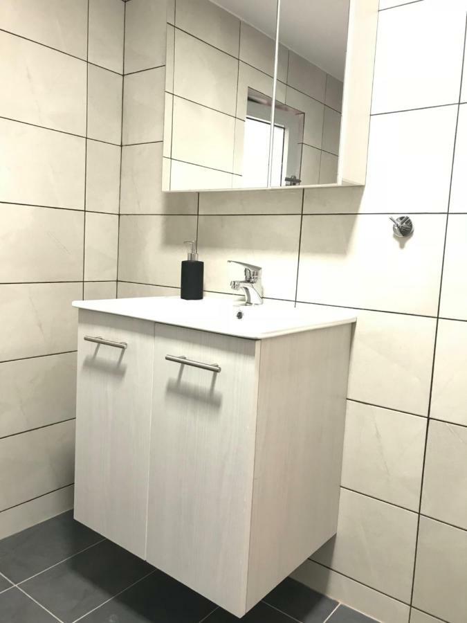 Holodek Apartments Sygrou Parking Афіни Екстер'єр фото